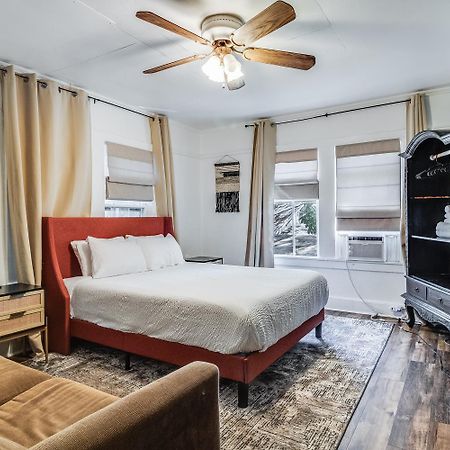 Lafayette At Your Doorstep, Private Rm Exterior photo